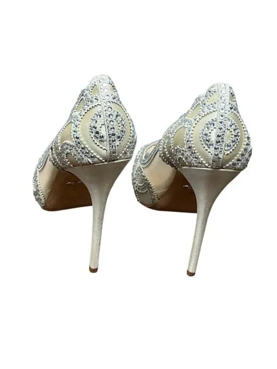 Badgley Mischka Ivory Crystal Embellished Peep Toe Heels Bridal Wedding Pumps - Picture 3 of 4